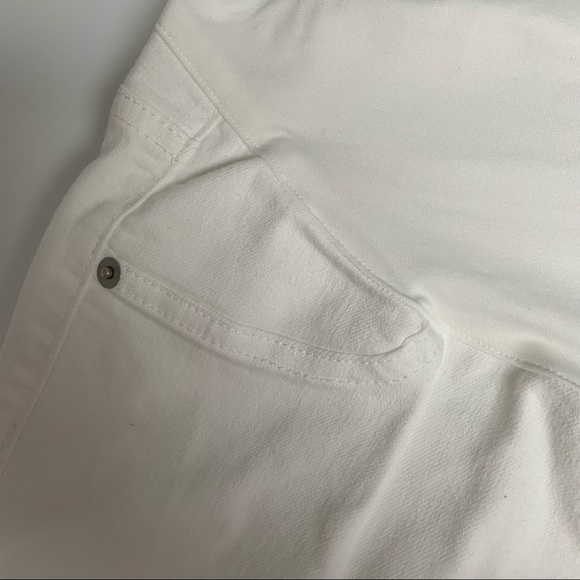 White Skinny Maternity Pants 🤰🏼 - Picture 3 of 6